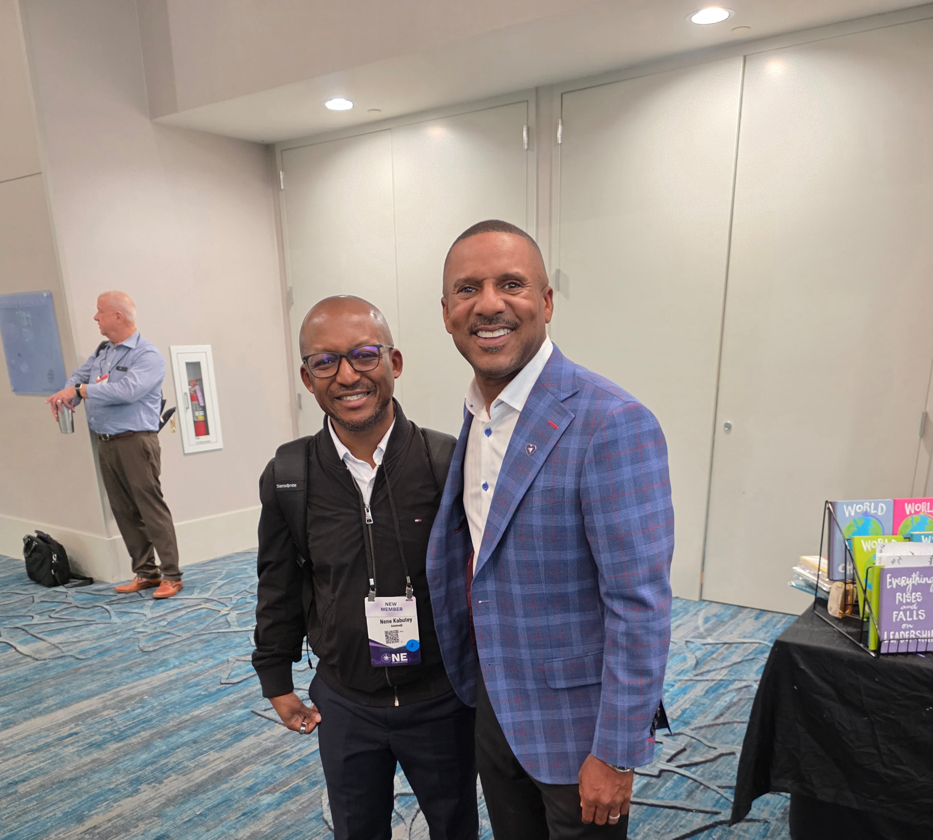 Nene Kabutey Adodoadji with a fellow leader at the Maxwell Leadership certification event